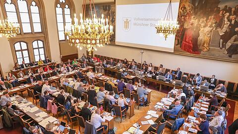 So eng sind mehr als die Hälfte der Stadträte noch nie in dem großen Sitzungsaal bei einer Vollversammlung zusammen gesessen.