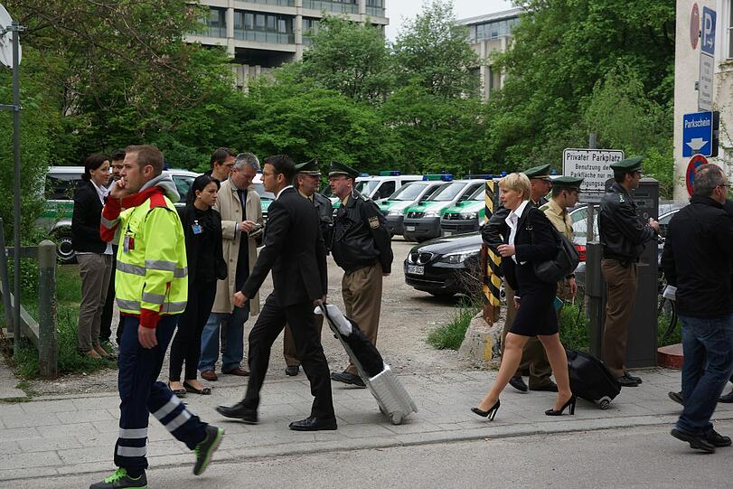 Bilder vom Prozess-Auftakt: Beate Zschäpe wird vorgefahren