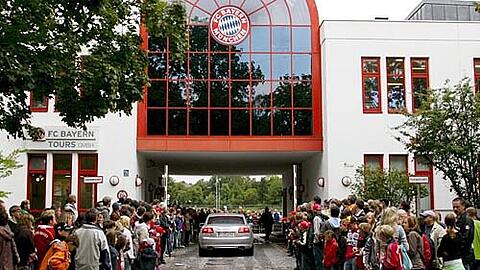 Die nächste öffentliche Trainingseinheit beim FC Bayern findet am Mittwoch um 15 Uhr statt - dann wieder mit den Nationalspielern.
