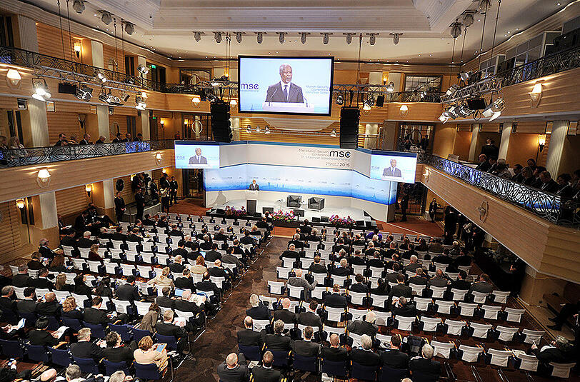 Der frühere UN-Generalsekretär Kofi Annan spricht am 08.02.2015 in München bei der 51. Sicherheitskonferenz Bayerischen Hof. (Archivbild)