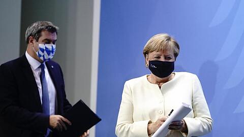 Bund und Länder überbieten sich momenten in Sachen Corona-Maßnahmen gegenseitig.