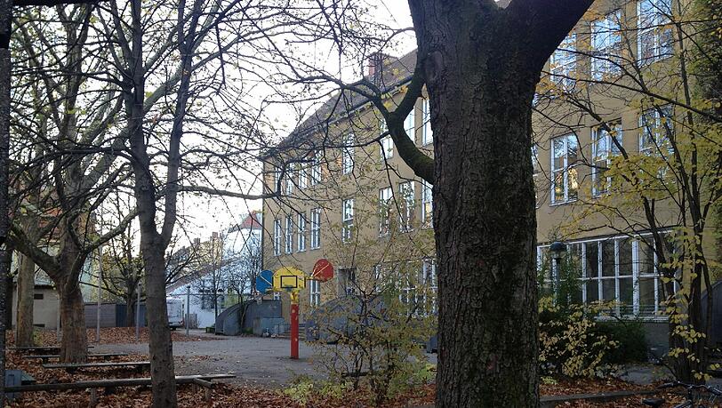 In der Neuhauser Rudolf-Diesel-Realschule findet die nächste Bürgerversammlung statt. In der Neuhauser Rudolf-Diesel-Realschule findet die nächste Bürgerversammlung statt.