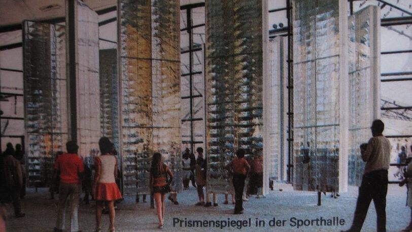 Seit 2000 sind die Prismenspiegel abgebaut. Seit 2000 sind die Prismenspiegel abgebaut.