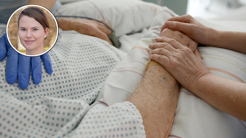 Eine Krankenschwester hält auf der Intensivstation die Hand eines Patienten. Viele Menschen wollen im Fall einer ausweglosen Krankheit selbst entscheiden, wann sie gehen dürfen.