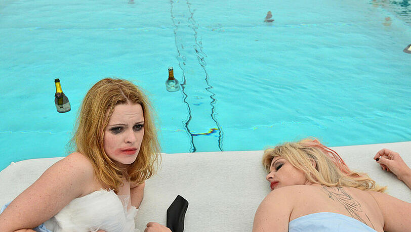 Jennifer Ulrich (li.) und Susanna Simon in "Hangover in High Heels" Jennifer Ulrich (li.) und Susanna Simon in "Hangover in High Heels"