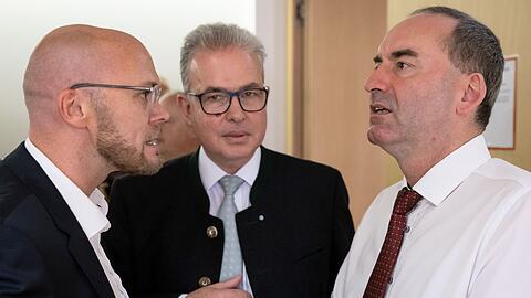 Das Dreigestirn der Freien Wähler: Digitalminister Fabian Mehring, Fraktionschef Florian Streibl und Parteiboss Hubert Aiwanger (v.l.).