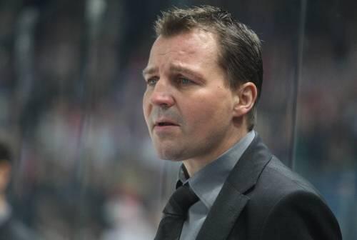 Sie haben mit den Frankfurter  Löwen noch eine Rechnung offen: Traienr Andreas Brockmann und seine Eistiger.