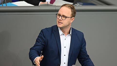 Der innenpolitische Sprecher der Gr&uuml;nen-Fraktion, Marcel Emmerich, h&auml;lt nichts von den Binnengrenzkontrollen. (Archivfoto)