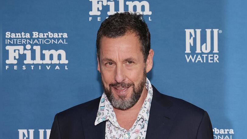 Adam Sandler wurde von "Forbes" zum bestbezahlten Schauspieler des Jahres 2025 erkl&auml;rt.
