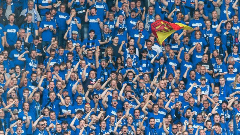 Die Fans des SC Paderborn wehren sich gegen die Zusammenarbeit mit RB Leipzig. Die Fans des SC Paderborn wehren sich gegen die Zusammenarbeit mit RB Leipzig.