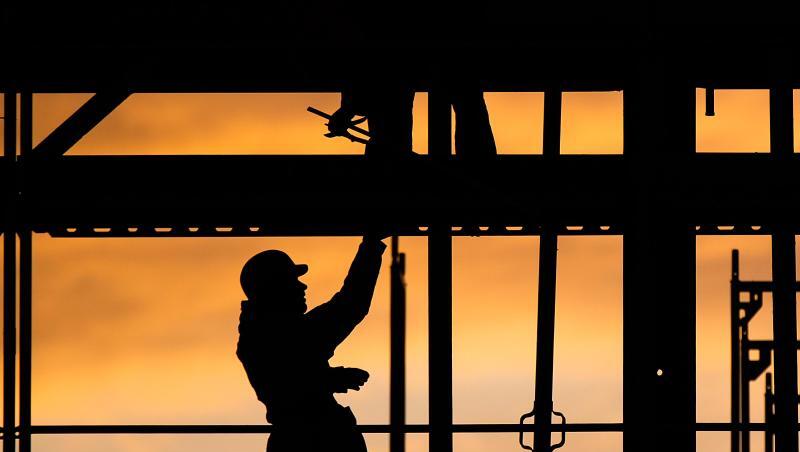 Von März an können Fachkräfte zur Arbeitsplatzsuche kommen, wenn sie Deutsch sprechen und ihren Lebensunterhalt bestreiten können. Von März an können Fachkräfte zur Arbeitsplatzsuche kommen, wenn sie Deutsch sprechen und ihren Lebensunterhalt bestreiten können.