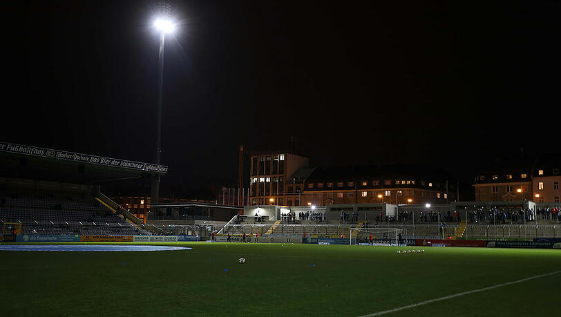 Wer ist Schuld am Stromausfall im Grünwalder Stadion? Die Stadtwerke jedenfalls sind's nicht. Wer ist Schuld am Stromausfall im Grünwalder Stadion? Die Stadtwerke jedenfalls sind's nicht.