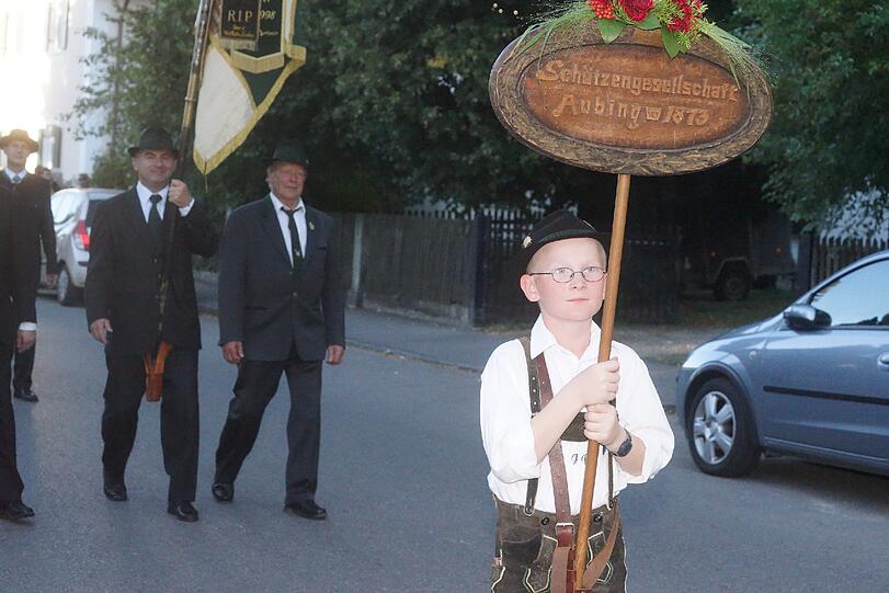 Der Festzug, der Anstich, die Gäste: So schön ist's beim Aubinger Herbstfest.