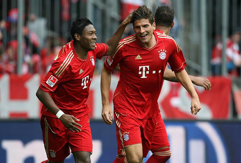 DAVID ALABA (l.): Derber Schnitzer nach 15 Minuten, wirkte zunächst etwas fahrig. Biss sich rein in die Partie, brachte viel Tempo in die linke Seite. Wurde am Ende immer stärker, während andere konditionell abbauten. NOTE: 2