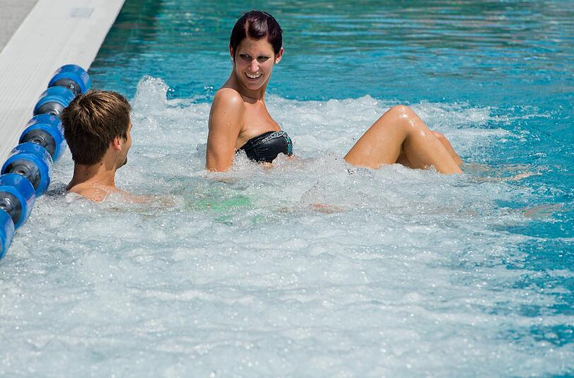 Hallen-/Freibad: 18 Bäder betreiben die Stadtwerke (SWM) und haben 2014 rund 3,5 Millionen Besucher gezählt. Einzelkarten im Freibad kosten 4,10 Euro, im Westbad 16,90 Euro (Tageskarte). Wem das viel vorkommt: Die SWM legen auf jedes Ticket 50 Prozent drauf (also 2,05 Euro fürs Freibad).
