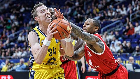 Albas Justin Bean hat den Korb des MBC im Visier.