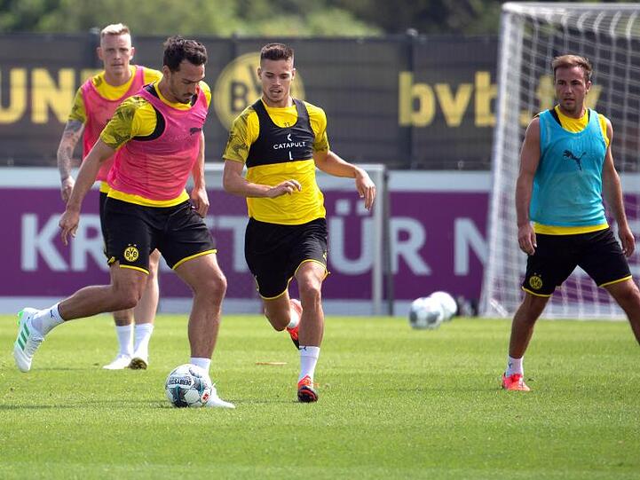Mats Hummels (2.v.l.) kehrte zum BVB zurück.