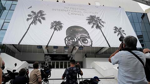 Warten auf den Beginn des Festivals in Cannes.