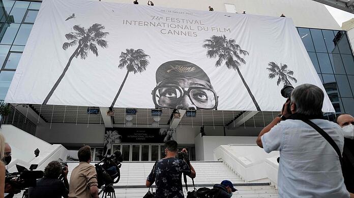 Warten auf den Beginn des Festivals in Cannes.