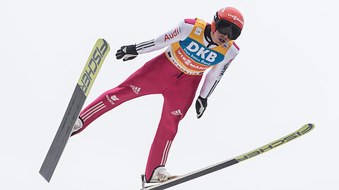 Eric Frenzel bei seinem letzten Sprung einer historischen Saison. In Schonach wurde der Nordische Kombinierer zum fünften Mal Weltcup-Gesamtsieger.