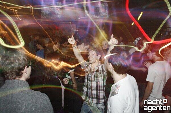 Samstag im Ampere: Gute Laune Hoch 10.