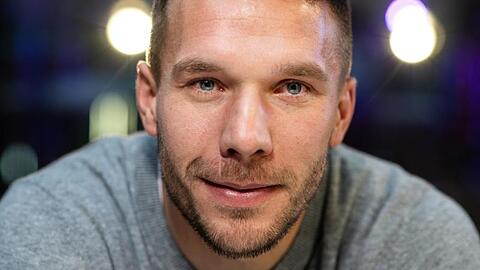 Lukas Podolski als TV-Star? Ihm soll ein Angebot für "Das Supertalent" vorliegen.