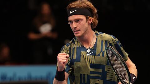 "Freundschaften gibt es eher zu Dominic Thiem und Sascha Zverev, aber auch zu allen russischen Spielern": Tennis-Star Andrej Rublev über das Verhältnis zu Kollegen auf der ATP-Tour.