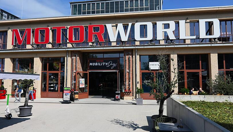 Auf dem Gelände der Motorworld in Freimann wurde das Auto des toten Mannes aus Starnberg gefunden. Hier soll er laut Polizei auch von einem Geschäftspartner aus Habgier ermordet worden sein. Auf dem Gelände der Motorworld in Freimann wurde das Auto des toten Mannes aus Starnberg gefunden. Hier soll er laut Polizei auch von einem Geschäftspartner aus Habgier ermordet worden sein.
