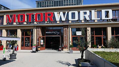 Auf dem Gel&auml;nde der Motorworld in Freimann wurde das Auto des toten Mannes aus Starnberg gefunden. Hier soll er laut Polizei auch von einem Gesch&auml;ftspartner aus Habgier ermordet worden sein.