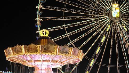 Riesenrad und Karussell auf dem Neumarkter Volksfest: 2 Unfälle in einer Woche Riesenrad und Karussell auf dem Neumarkter Volksfest: 2 Unfälle in einer Woche