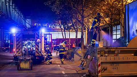 Am Freitagabend brannte in der Messestadt, wo aktuell die Bauma-Messe läuft, ein Müllcontainer.