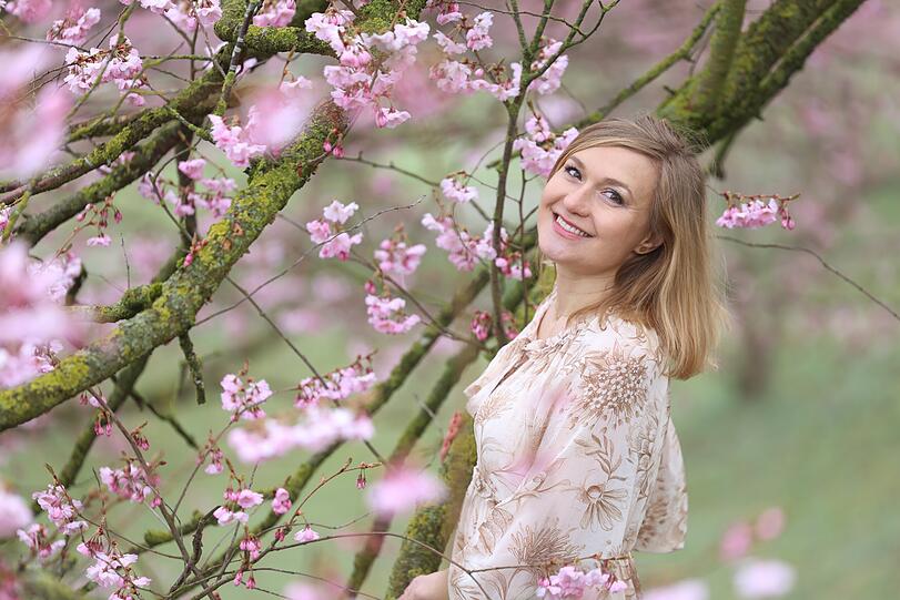 Lena ist oft im Olympiapark – und liebt die Zeit der Kirschblüten.