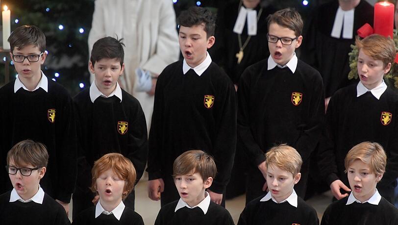Der Tölzer Knabenchor bei einem Auftritt in der JVA München-Stadelheim. Der Tölzer Knabenchor bei einem Auftritt in der JVA München-Stadelheim.