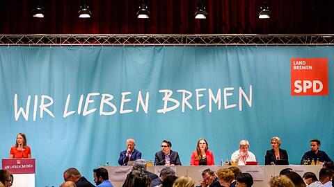 Die Bremer SPD hat bei einem außerordentlichen Parteitag dem rot-grün-roten Koalitionsvertrag zugestimmt.