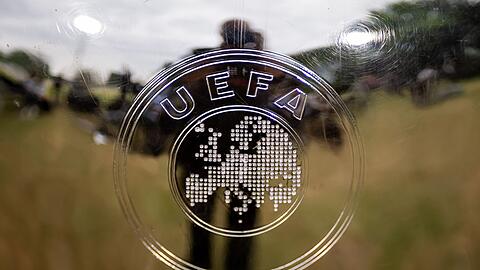 Im Streit um die Gründung einer Super League hat die UEFA vor dem EuGH eine Niederlage erlitten.
