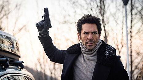 Largo Winch (Tomer Sisley) will in "Der Preis des Geldes" seinen entf&uuml;hrten Sohn aufsp&uuml;ren, koste es, was es wolle!