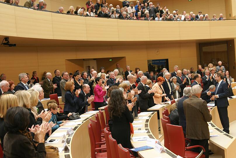 Die Landtags-SPD hat den &bdquo;SZ&ldquo;-Journalisten Heribert Prantl mit dem Wilhelm-Hoegner-Preis 2011 ausgezeichnet.