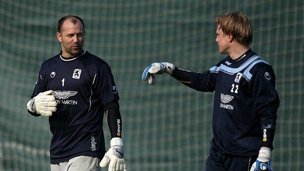 Die Löwen-Keeper: Gabor Kiraly (l.) und Timo Ochs Die Löwen-Keeper: Gabor Kiraly (l.) und Timo Ochs