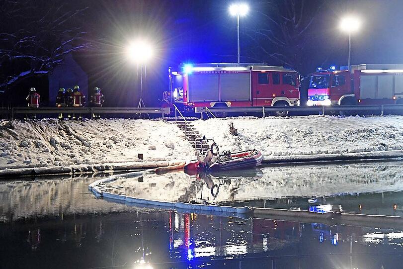 Bilder vom Feuerwehreinsatz an der Isar.