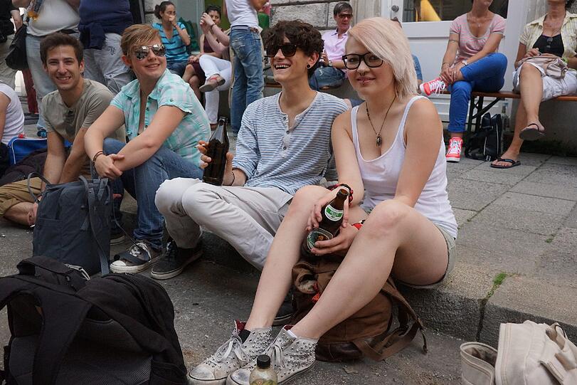 Die Bilder vom vielfältigen lesbischen Straßenfest in der Angertorstraße.
