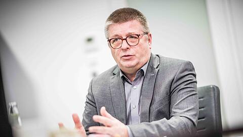 Verfassungsschutz-Chef Thomas Haldenwang beim Interview der dpa.
