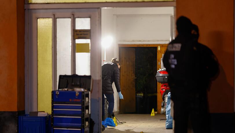 Die Polizei geht derzeit davon aus, dass die beiden M&auml;nner sich kannten.