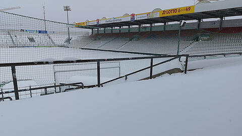 An Fußball ist derzeit nicht zu denken: Der schneeweiße Sportpark