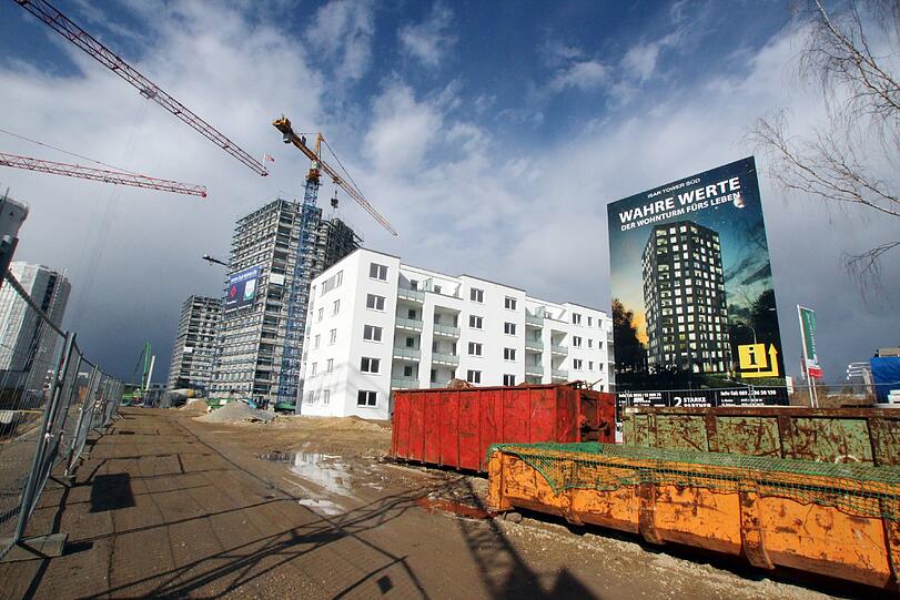 In Mittersendling entsteht auf dem ehemaligen Siemensgelände ein neues Viertel. Die Südseite befindet sich noch im Bau.