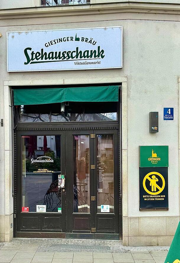 Früh dabei und mitverantwortlich für den Hype: Giesinger Bräu mit dem Stehausschank am Viktualienmarkt. Früh dabei und mitverantwortlich für den Hype: Giesinger Bräu mit dem Stehausschank am Viktualienmarkt.