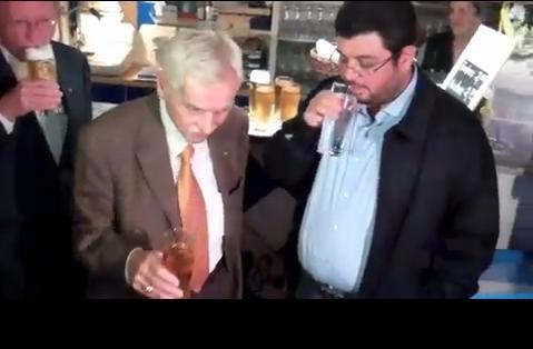 Legt Löwen-Boss Dieter Schneider seinen Machtstreit mit Investor Hasan Ismaik im Dezember schließlich bei.