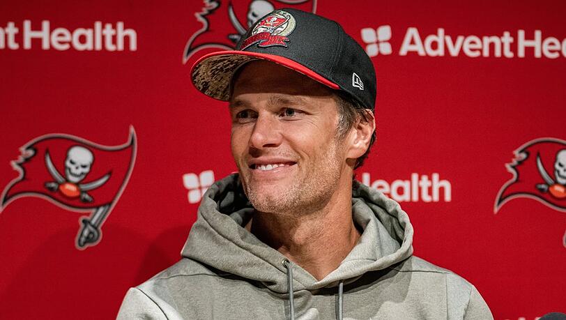 Kann Tom Brady einfach nicht ohne Football leben?