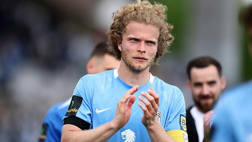 Ohne Haken: Jesper Verlaat und die Löwen tragen bald Joma statt Nike.