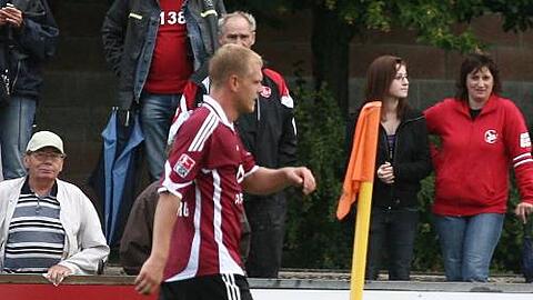 Tätlichkeit im Test: Kapitän Andreas Wolf droht Sperre.