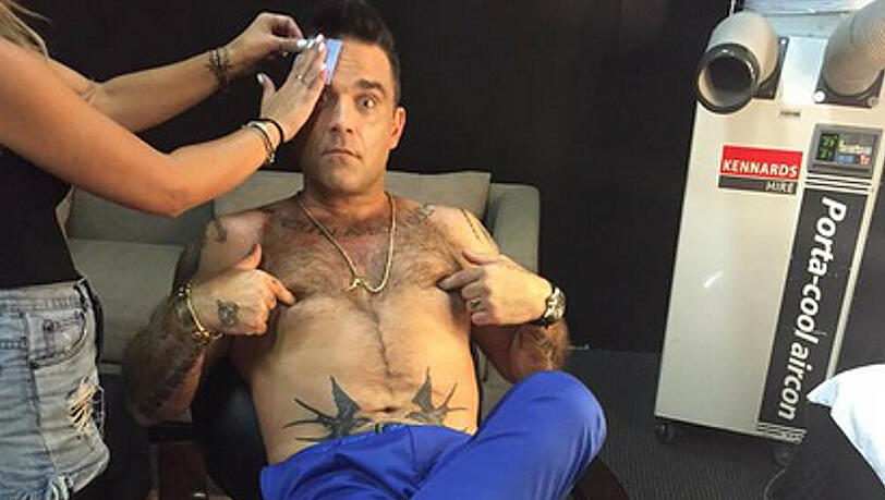 Robbie Williams ist aufgeregt vor seinem Auftritt bei der australischen Version von "X-Factor" Robbie Williams ist aufgeregt vor seinem Auftritt bei der australischen Version von "X-Factor"